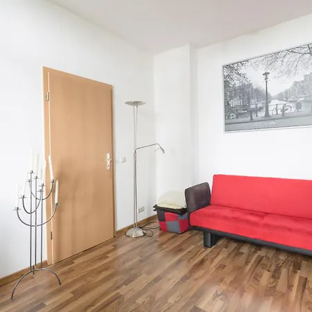Apartment Praktische 2-zimmer-wohnung Im Eg - Ideal Für Monteure&kurzaufenthalte *