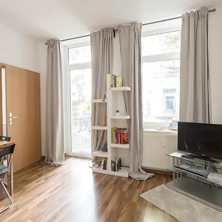 Apartment Praktische 2-zimmer-wohnung Im Eg - Ideal Für Monteure&kurzaufenthalte *