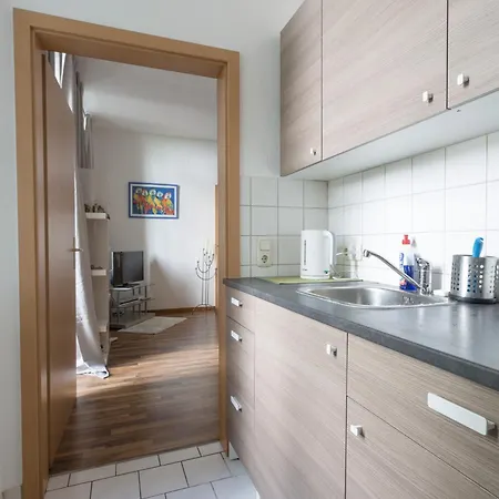 Apartment Praktische 2-zimmer-wohnung Im Eg - Ideal Fuer Monteure & Kurzaufenthalte